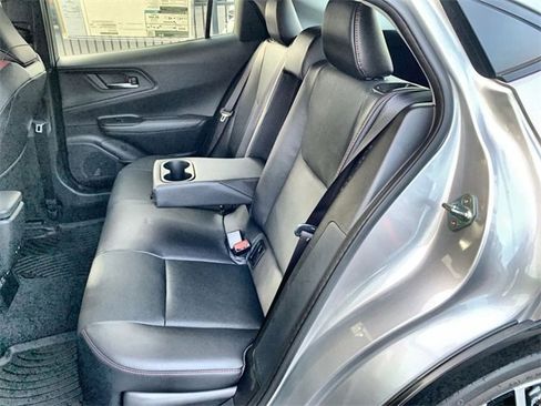 New 2025 Toyota Prius Plug-In Hybrid image 10