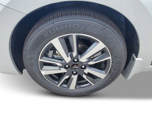 New 2025 Nissan Versa SV w/ Trunk Package image 10