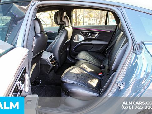 Used 2024 Mercedes-Benz EQS 580 4MATIC Sedan image 18