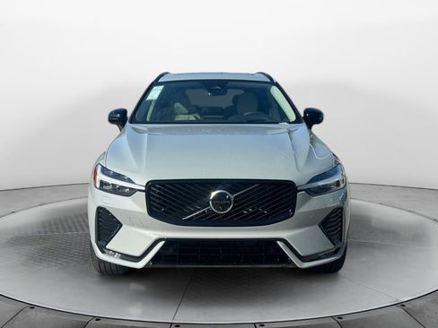 New 2026 Volvo XC60 B5 Ultra w/ Protection Package Premier AWD/4WD image 2