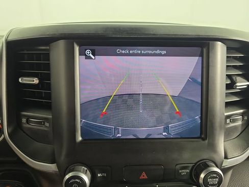 Used 2019 RAM 1500 Big Horn AWD/4WD image 17