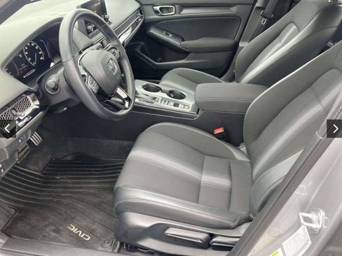 Used 2022 Honda Civic Sport image 3