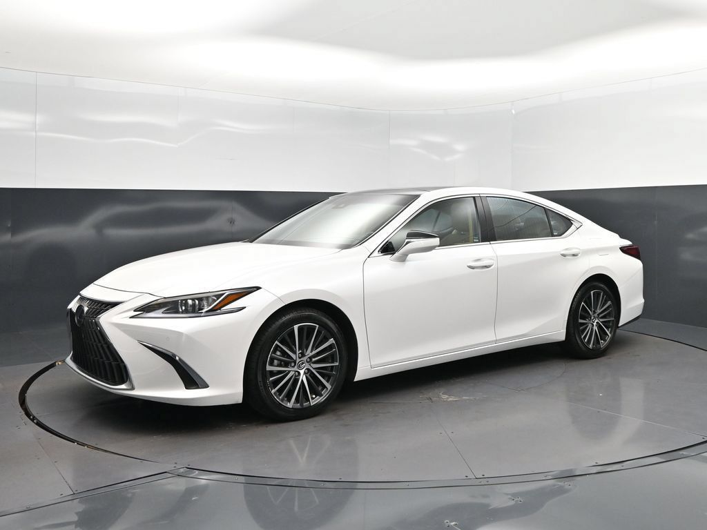 Certified 2024 Lexus ES 350 w/ Premium Package FWD image 3