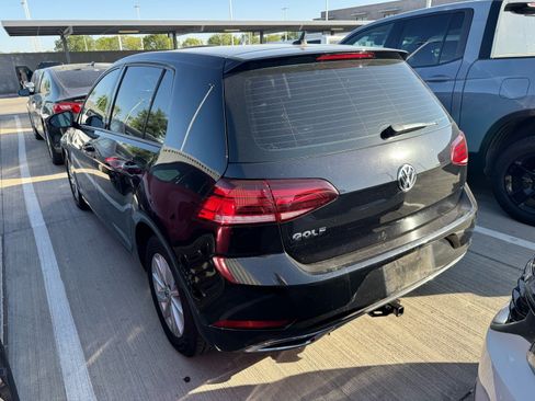 Used 2019 Volkswagen Golf S FWD image 3