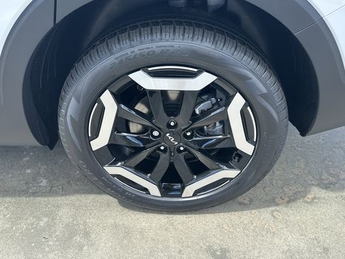 New 2025 Kia Telluride EX w/ EX Captain's Chair Package image 10