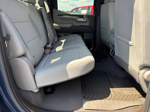 Used 2022 Chevrolet Silverado 1500 LT RWD image 16