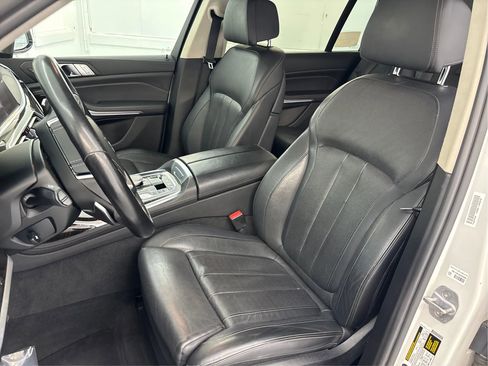 Used 2019 BMW X7 xDrive50i w/ Luxury Seating Package image 13