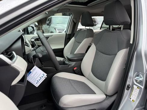 New 2025 Toyota RAV4 XLE image 8