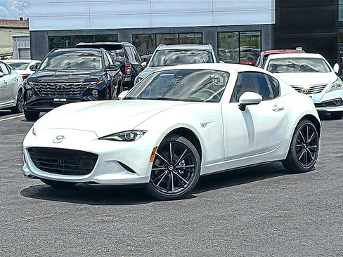 New 2026 MAZDA MX-5 Miata RF Grand Touring RWD image 2