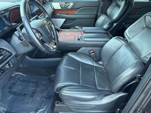 Certified 2023 Lincoln Navigator Reserve AWD/4WD image 12