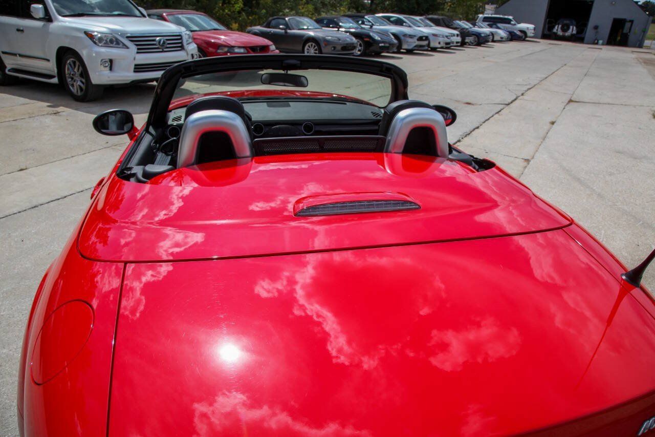 Used 2007 MAZDA MX-5 Miata Grand Touring w/ Premium Pkg RWD image 17