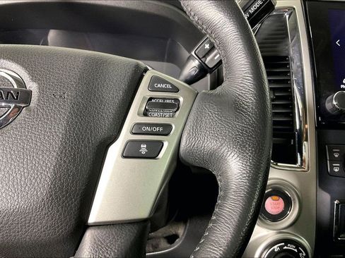 Used 2021 Nissan Titan SV w/ SV Convenience Package image 28