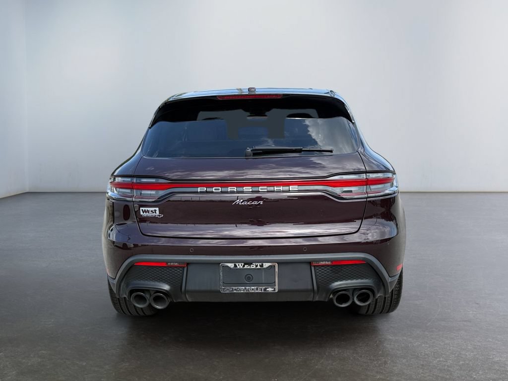 Used 2024 Porsche Macan w/ Premium Plus Package AWD/4WD image 4
