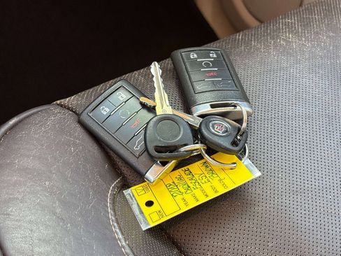 Used 2012 Cadillac Escalade ESV Platinum image 32