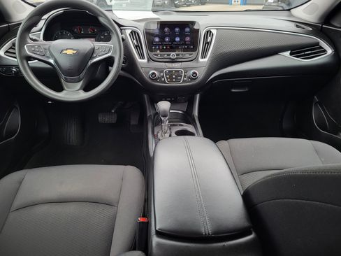 Used 2024 Chevrolet Malibu LT image 15