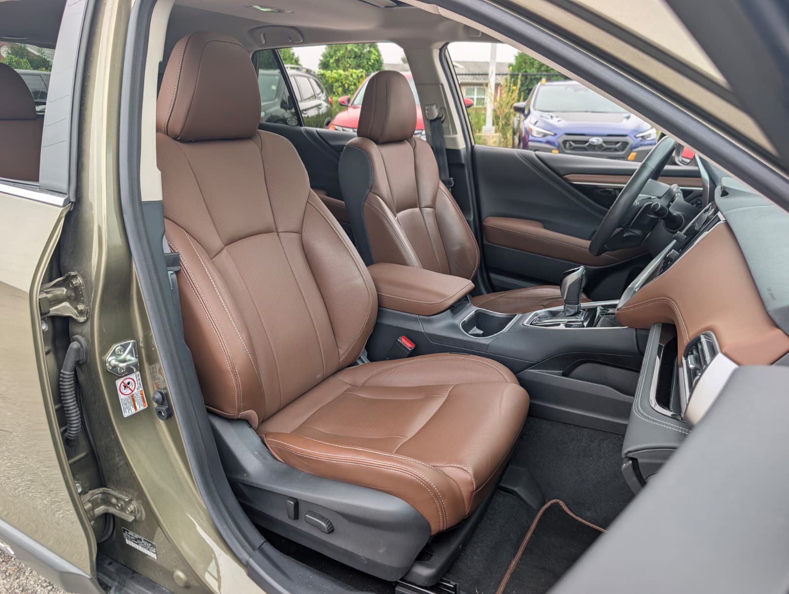 Used 2020 Subaru Outback Touring AWD/4WD image 32