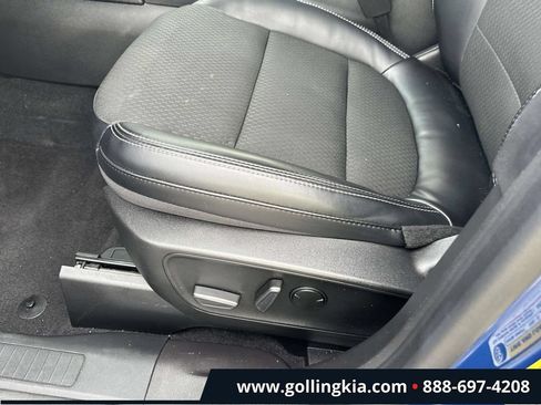 Used 2023 Ford Escape SE FWD image 18