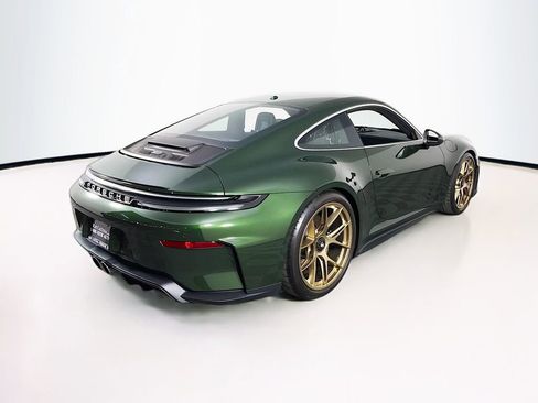Certified 2026 Porsche 911 GT3 w/ Lightweight Package RWD image 9