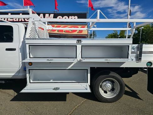 New 2026 RAM 5500 Tradesman w/ Chrome Appearance Group AWD/4WD image 21