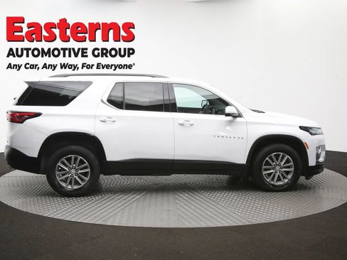 Used 2023 Chevrolet Traverse LT w/ Rear Camera Mirror Package AWD/4WD image 45