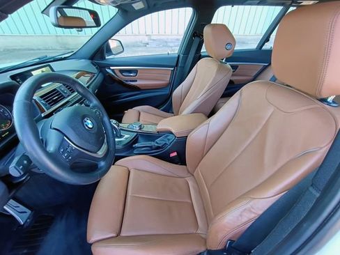 Used 2017 BMW 330i xDrive Wagon image 32