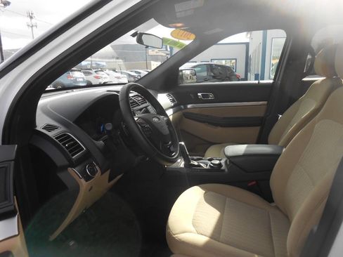 Used 2017 Ford Explorer 4WD image 10