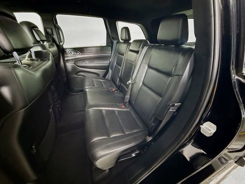 Used 2018 Jeep Grand Cherokee Limited image 23