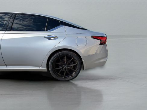 Used 2019 Nissan Altima 2.5 SL FWD image 35