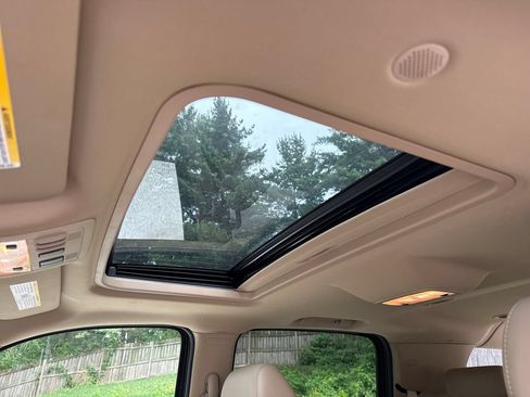 Used 2009 GMC Yukon XL Denali AWD/4WD image 18