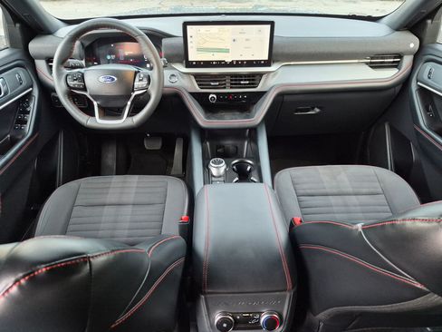 Used 2026 Ford Explorer ST-Line AWD/4WD image 31