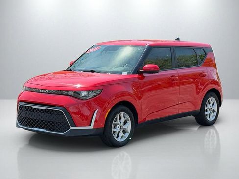 Certified 2025 Kia Soul LX w/ LX Technology Package image 2
