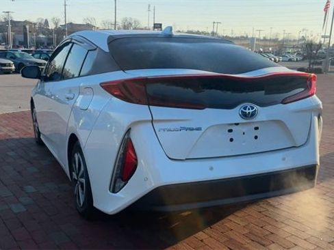 Used 2019 Toyota Prius Prime Advanced image 8