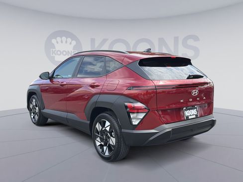Certified 2024 Hyundai Kona SEL w/ Convenience Package FWD image 4