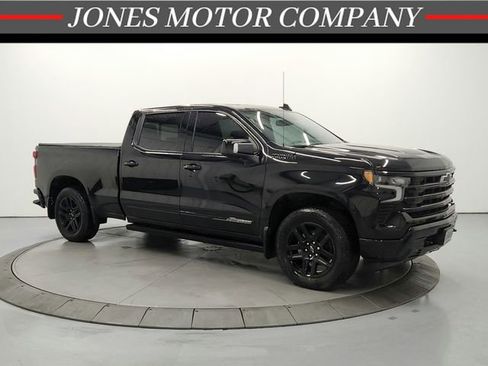 Used 2024 Chevrolet Silverado 1500 High Country w/ Midnight Edition AWD/4WD image 1