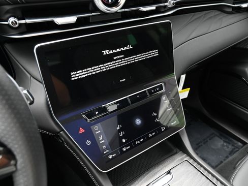 New 2025 Maserati Grecale Modena AWD/4WD image 28
