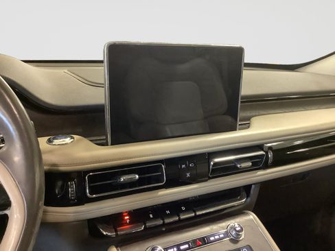 Used 2020 Lincoln Aviator Reserve w/ Equipment Group 202A AWD/4WD image 13