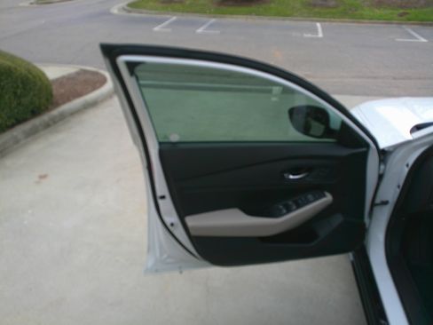 Used 2023 Honda Accord EX-L image 17