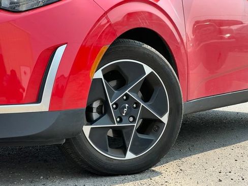 Certified 2023 Kia Soul EX FWD image 2