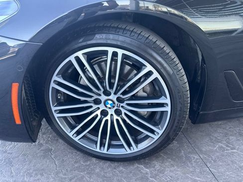 Used 2020 BMW 530i w/ M Sport Package RWD image 5