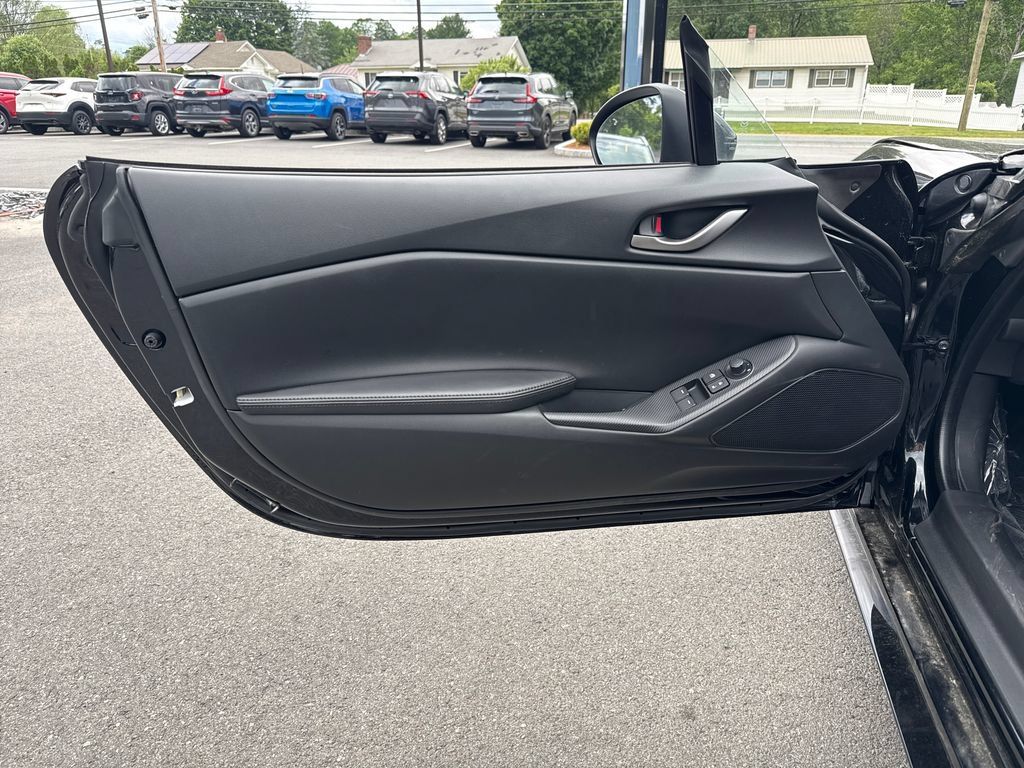 New 2026 MAZDA MX-5 Miata Sport w/ Appearance Package RWD image 11