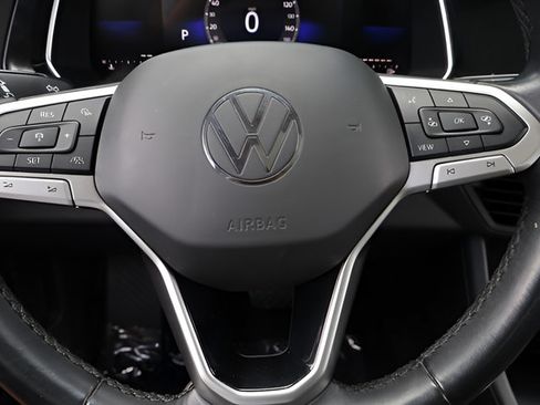 Certified 2024 Volkswagen Jetta SE FWD image 20