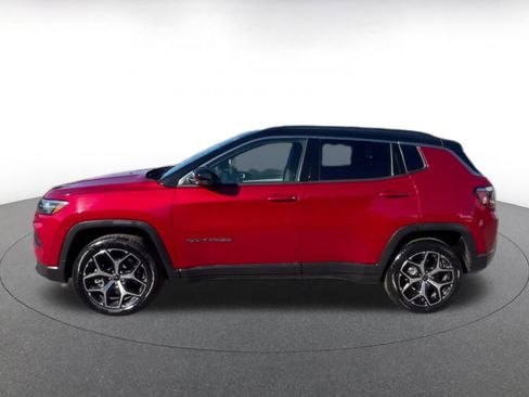 Used 2025 Jeep Compass Limited image 8