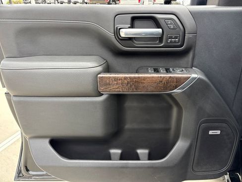 Used 2020 GMC Sierra 2500 Denali w/ Denali Ultimate Package image 17