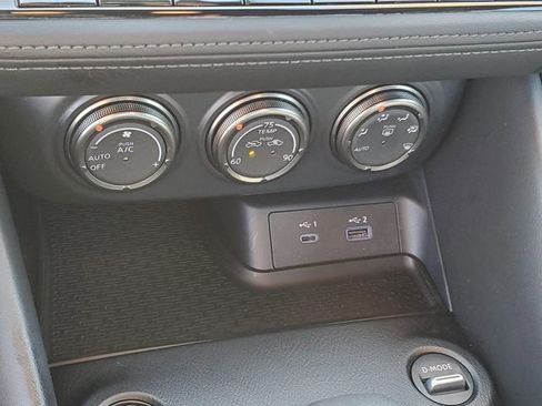 Certified 2024 Nissan Z Performance w/ Floor Mat Package image 26