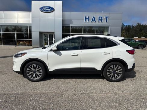 Used 2020 Ford Escape Titanium image 6