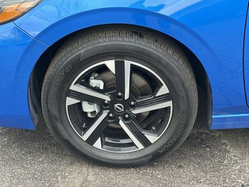 Certified 2025 Nissan Sentra SV image 10