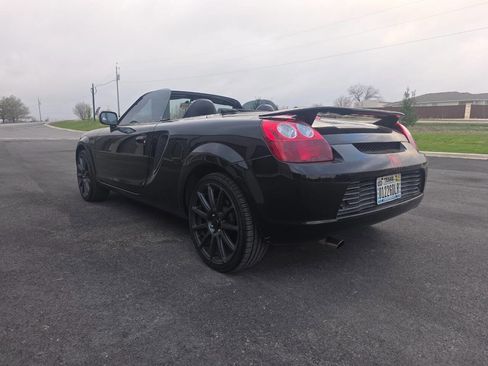 Used 2000 Toyota MR2 image 8