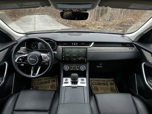 Used 2023 Jaguar F-PACE image 26