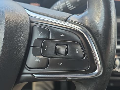 Used 2024 Buick Envista Sport Touring w/ Convenience I Package FWD image 20