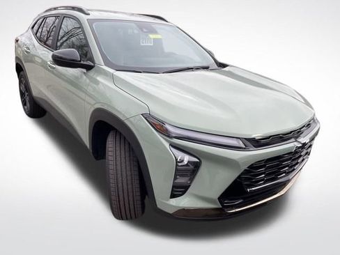 Used 2025 Chevrolet Trax ACTIV image 10